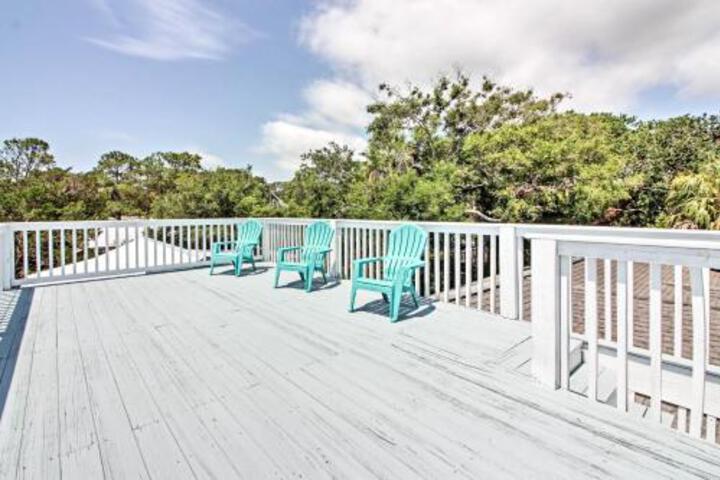 Tybee Island Home W / Decks & Porch Walk To Beach! - thumb 2