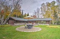 Trout Lake Cottage  Guesthouse w / Beach Access