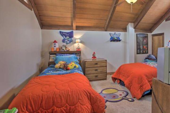 Wintergreen Home With Hot Tub Deck & Mountain Views - thumb 3