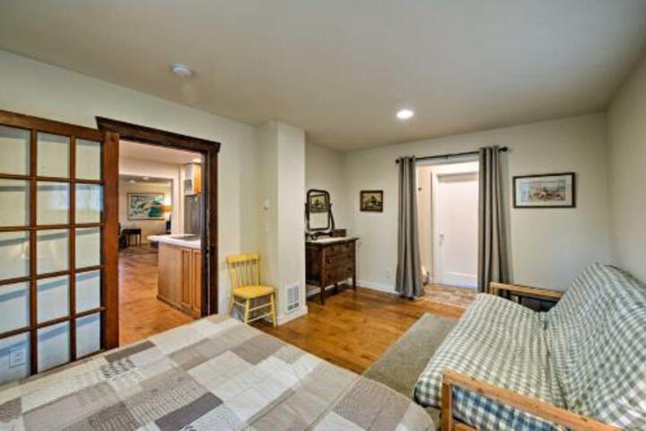 Central Indianola Home Steps To Town & Dock! - thumb 2