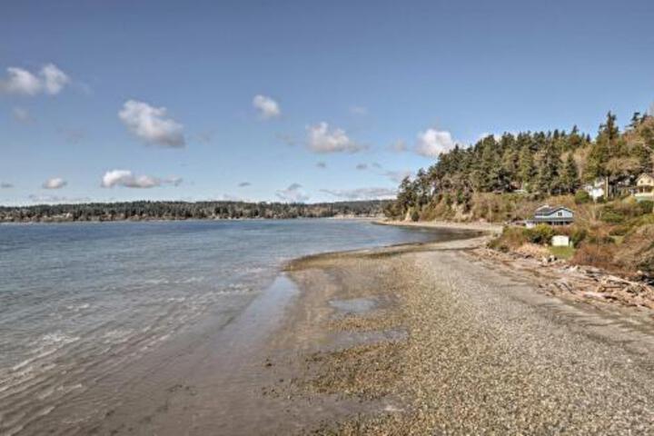 Central Indianola Home Steps To Town & Dock! - thumb 7