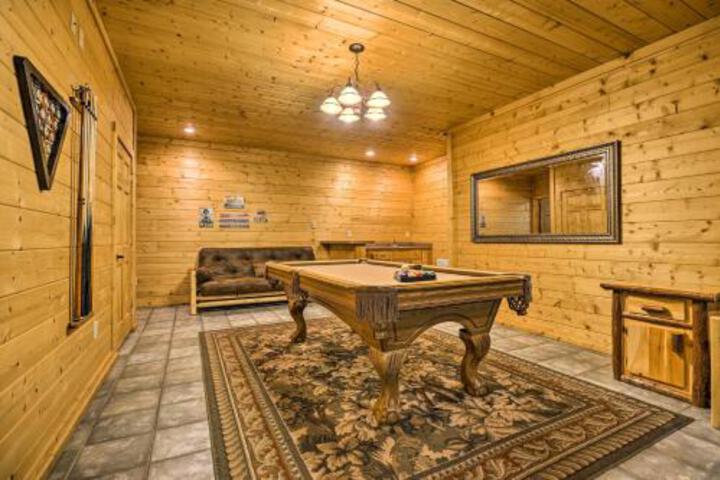 NEW Resort Sevierville Cabin W / Hot Tub & Game Room - thumb 4