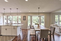 Plymouth House Walk to Beach  Medicine Lake