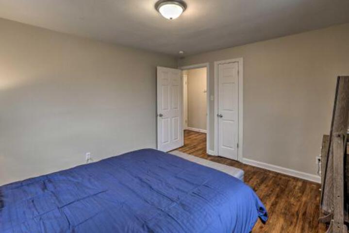 Brownstone Cincinnati Apt 10 Mi To Downtown - thumb 3