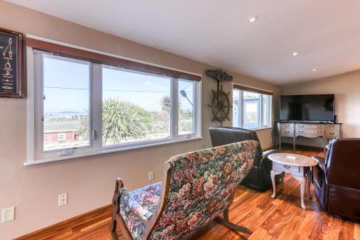 Nautical Escape - thumb 2