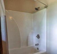 Spacious Murphy Cabin w / Decks  Wooded Views - Tourism Bookings