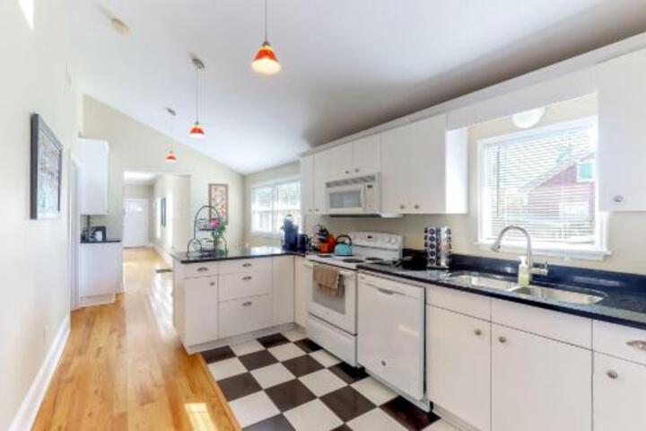 Rustys Retreat - thumb 0