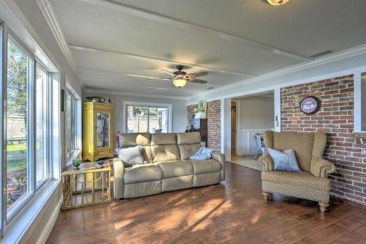 Waterfront Tampa House 6 Mi. To Busch Gardens - thumb 5