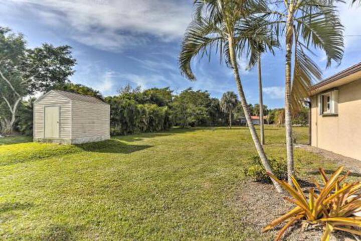 Bokeelia Home W / Large Yard Walk To Canals! - thumb 0