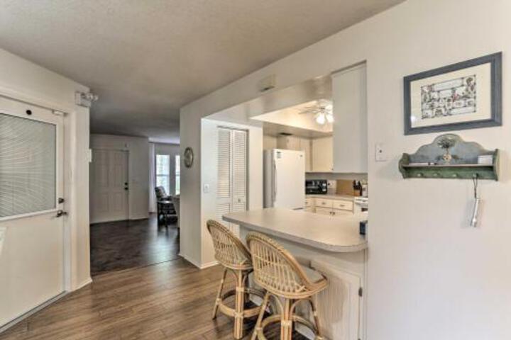 Bokeelia Home W / Large Yard Walk To Canals! - thumb 6