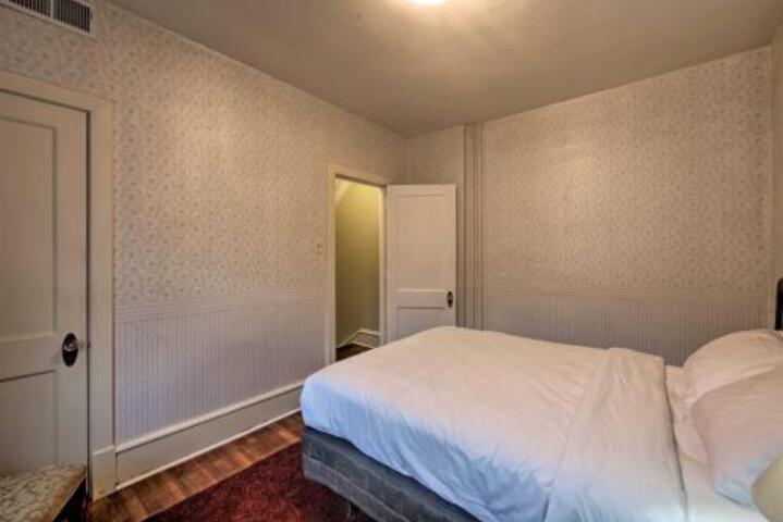 Spacious Reading Home W / Patio 2 Mi To Pagoda - thumb 1