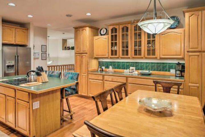 Ketchikan Home With Bay Views Half Mi To Hiking Trails! - thumb 4