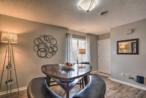 NEW Updated Condo Walk To Downtown Hendersonville - thumb 2