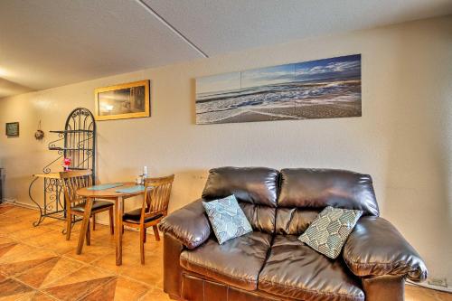 NEW South Padre Island Condo W / Pool Walk To Beach - thumb 4