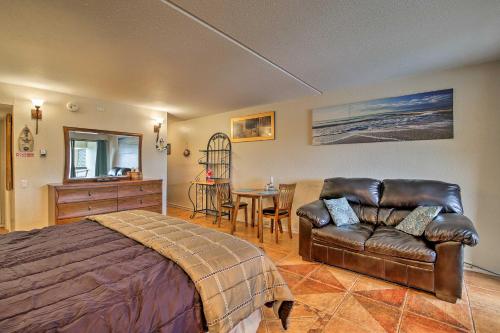 NEW South Padre Island Condo W / Pool Walk To Beach - thumb 6