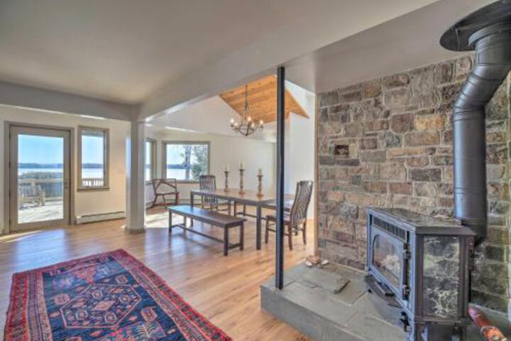 Plattsburgh Home W / Deck On Lake Champlain - thumb 6