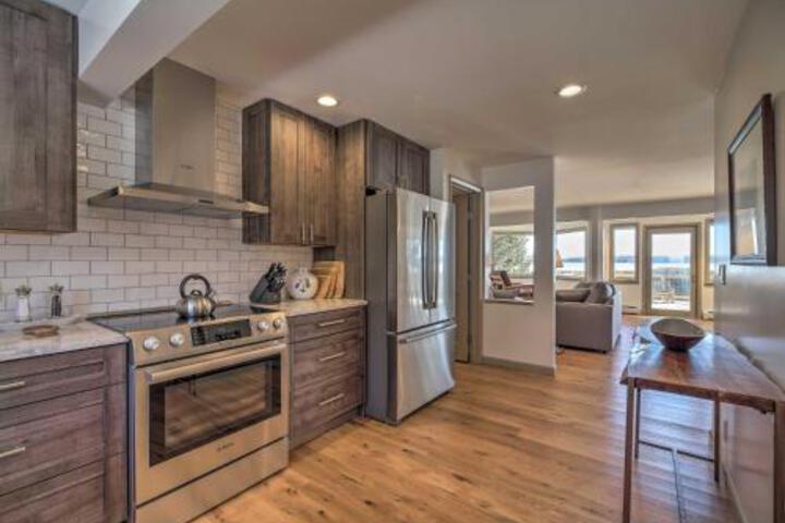 Plattsburgh Home W / Deck On Lake Champlain - thumb 4