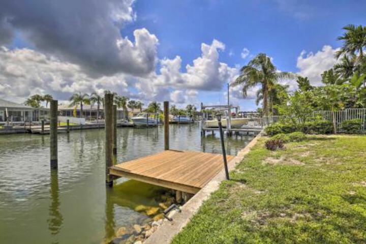 Updated Apollo Beach Home W / New Dock & Hot Tub! - thumb 1