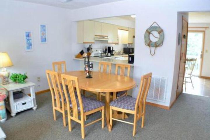 GS26 SHELL SHACK - thumb 0