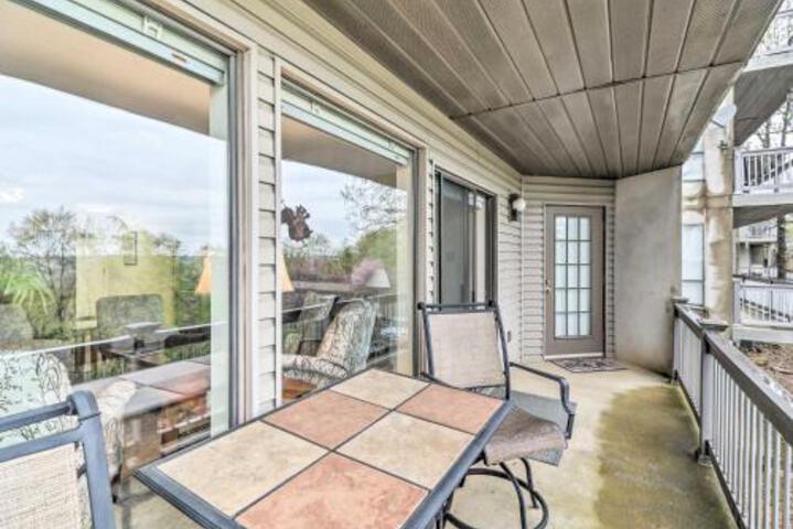 Condo With Balcony In Fairfield Bay Near Marina - thumb 3