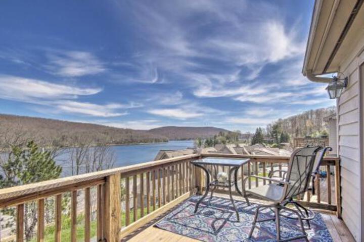 Deep Creek Lake Townhome With Deck & Water Views - thumb 4