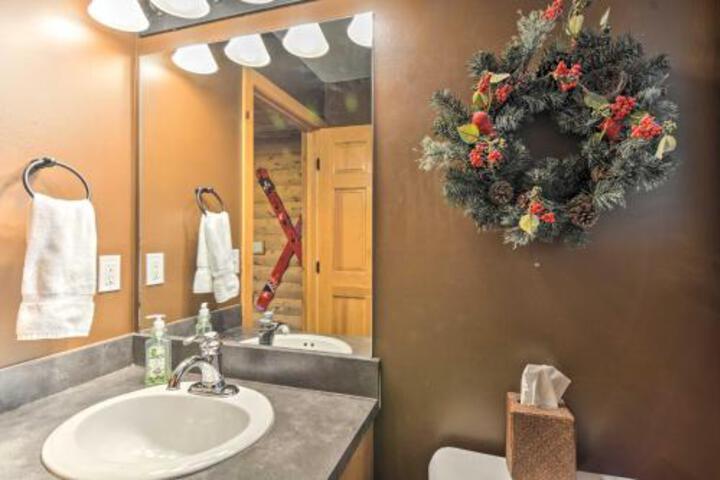 Boyne Mtn Cabin With Hot Tub Near Resort - thumb 3