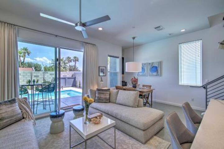 Luxurious Palm Springs Home 2 Mi To Downtown - thumb 0
