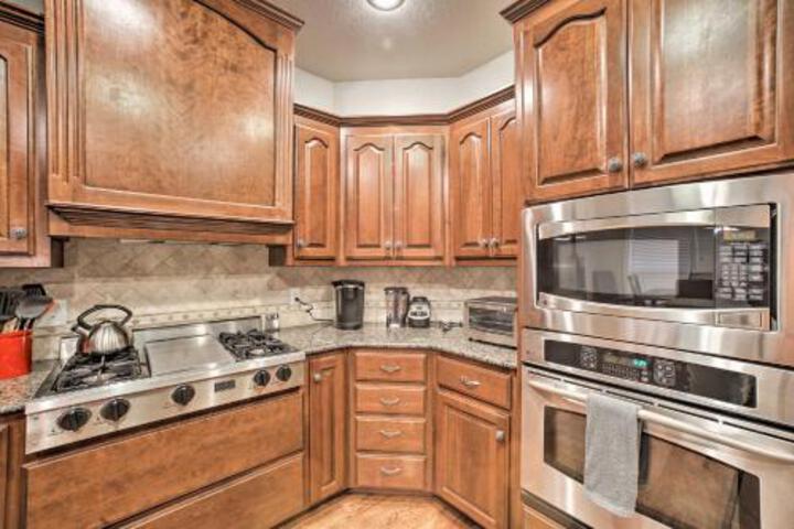 Bentonville Home With Pool Table 2 Mi To Downtown! - thumb 5