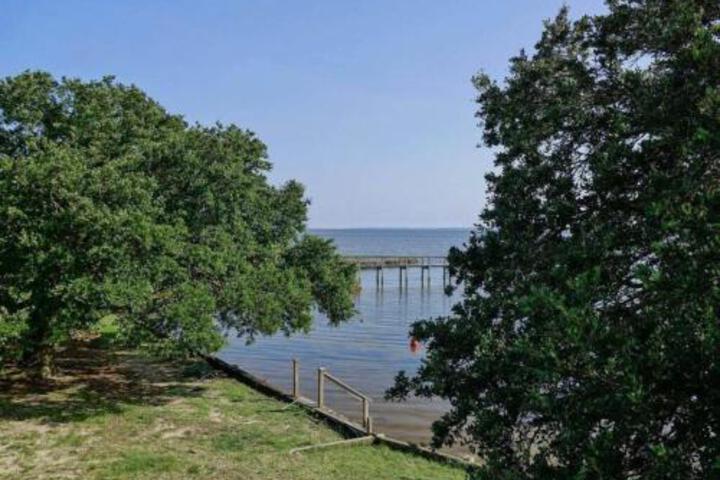 SV133 BERRY By THE BAY - thumb 2