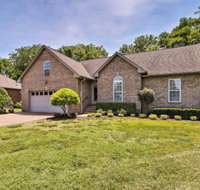 Gallatin House on Long Hollow Golf Course - Tourism Bookings