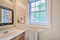 Family Home with WiFi 14mi to Dutch Wonderland