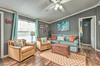 Modern Homosassa Home w / Yard Deck  Fire Pit