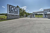 Elkhart Lake Townhome Mins to Road America