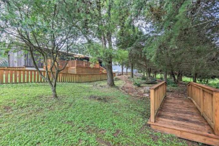 Lake Cumberland Area Cabin 4 Mi. To Lake! - thumb 5