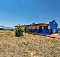 NEW Chic Studio w / Grill 25 Min to Taos Ski Valley - Tourism Bookings