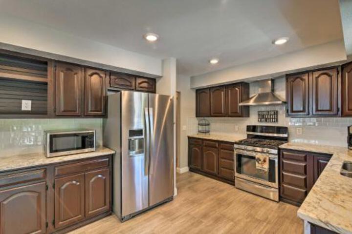 NEW Anchorage Home W / Theatre By Turnagain Arm! - thumb 3