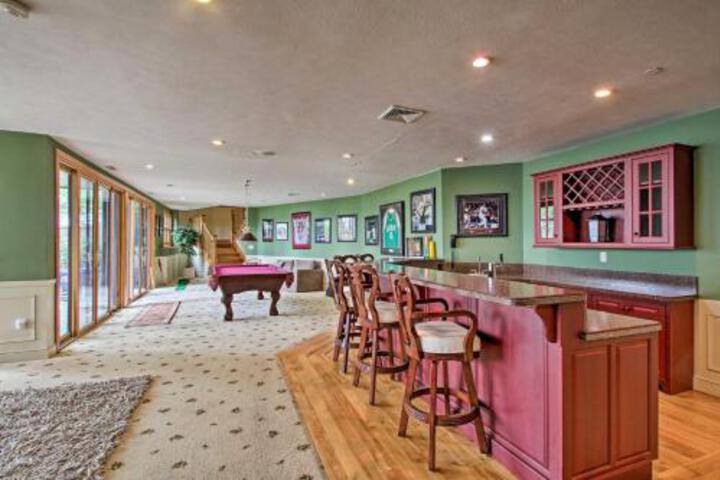 Lakefront Alton Bay Home W / Movie Theater+Dock - thumb 4