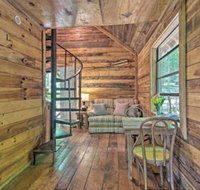 Creekside Cabin with Deck in Pisgah Forest - USA Accommodation