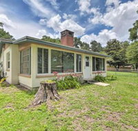 Lakefront Home with Dock 7 Miles to Downtown - China Accommodation