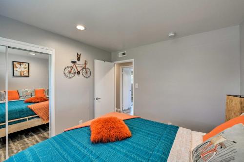 NEW Remodeled Sacramento Home W / Private Patio+Pool - thumb 5