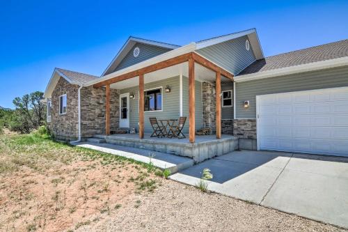 NEW Family Home W / Yard 30 Min To Bryce Canyon NP - thumb 3