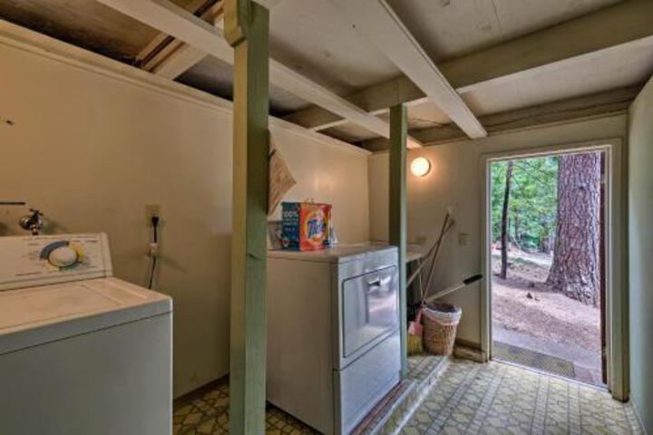 Cabin With BBQ Deck Near Big Trees State Park! - thumb 2