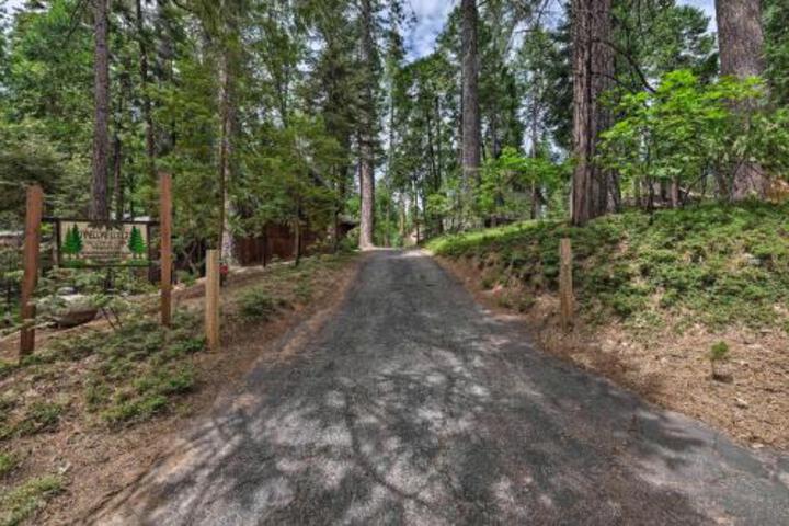 Cabin With BBQ Deck Near Big Trees State Park! - thumb 4