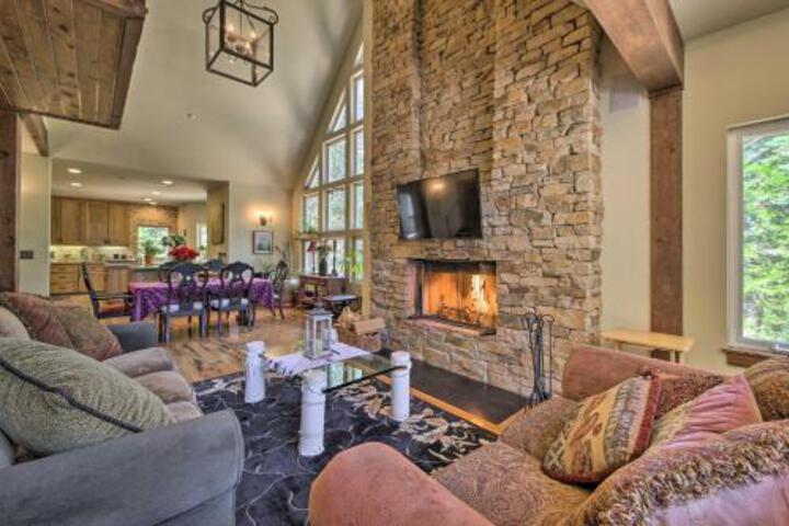 Incredible Lake Arrowhead Home With Views & Decks! - thumb 3