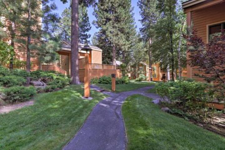 Incline Village Condo W / Amenities + Deck! - thumb 3
