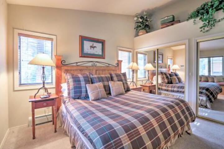 Incline Village Condo W / Amenities + Deck! - thumb 6