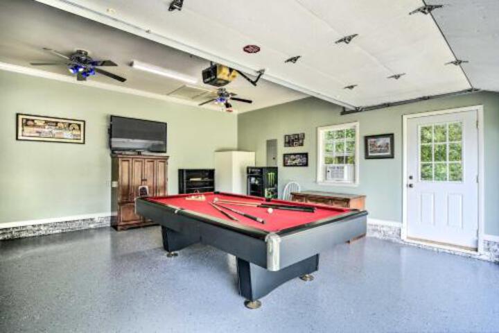 1 Acre Family Home W / Pool 11 Mi To Greensboro - thumb 1