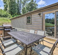 Cozy Cabin w / Hot Tub+Deck in Hocking Hills! - Tourism Bookings