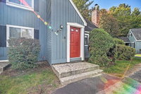 Condo w / Deck  Grill 4.5 Mi to Loon Mountain