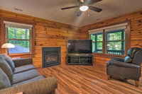 Clyde Cabin w / Porch Mins to Smoky Mountains